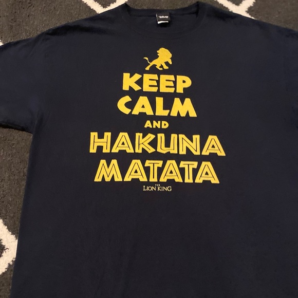 Disney The Lion king Hakuna Matata Shirt - Picture 2 of 5